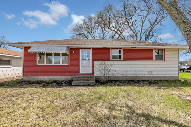 108 Birch St E, Saint Joseph, MN 56374
