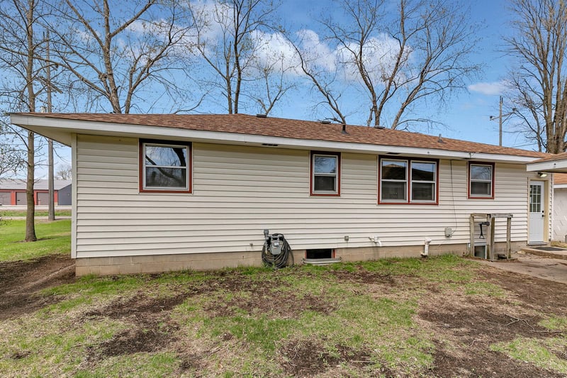 108 Birch St E, Saint Joseph, MN 56374