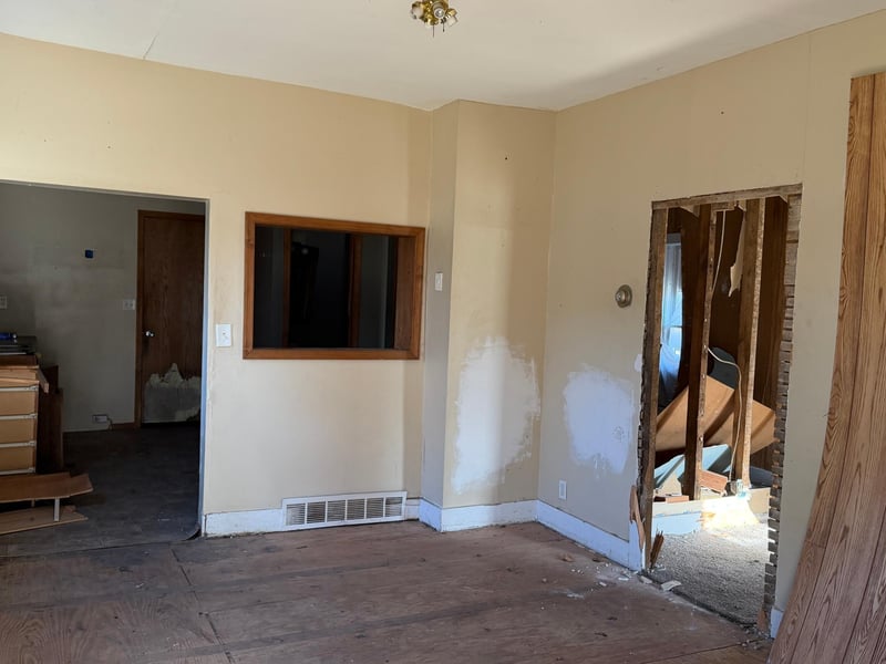 125 N 2nd St, Eagle Lake, MN 56024