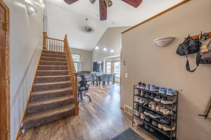 17100 Fieldcrest Ave, Farmington, MN 55024