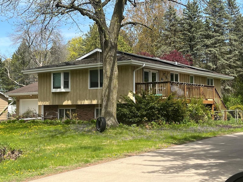 3044 Lake St N, Maplewood, MN 55109