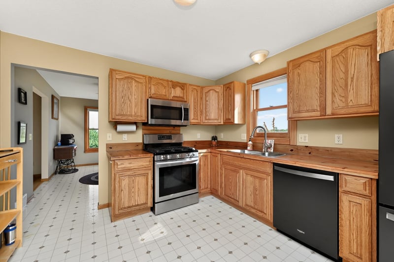210 Zenith St, Lanesboro, MN 55949