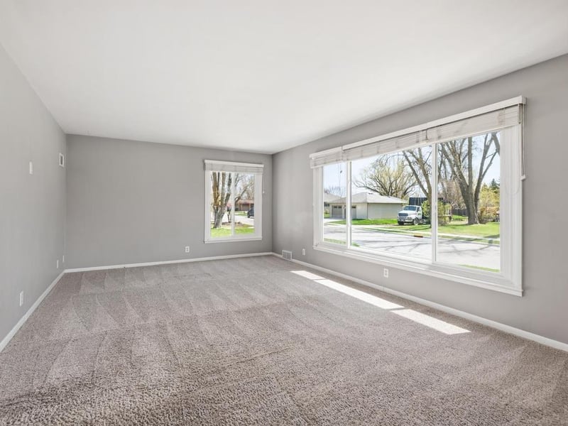 701 1st St NE, New Prague, MN 56071