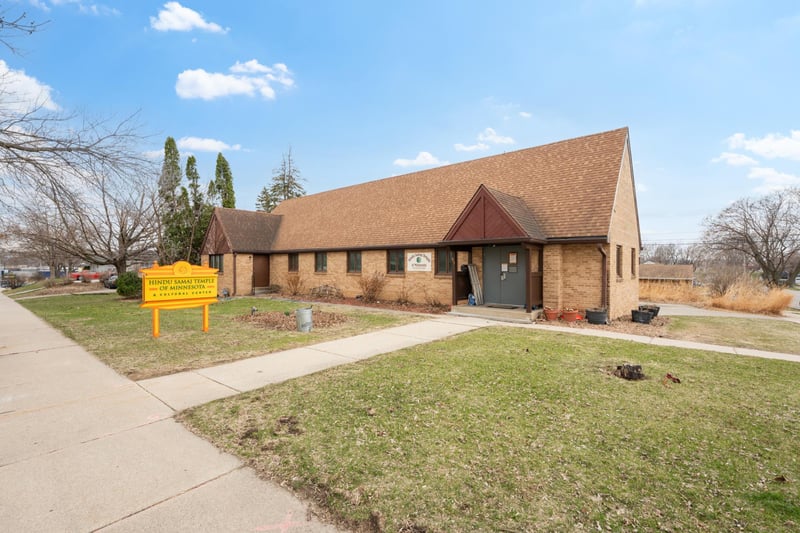 911 11th Ave NW, Rochester, MN 55901