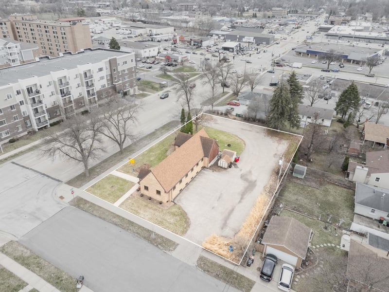 911 11th Ave NW, Rochester, MN 55901
