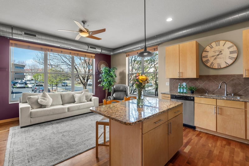 3640 Wooddale Ave S #121, Saint Louis Park, MN 55416