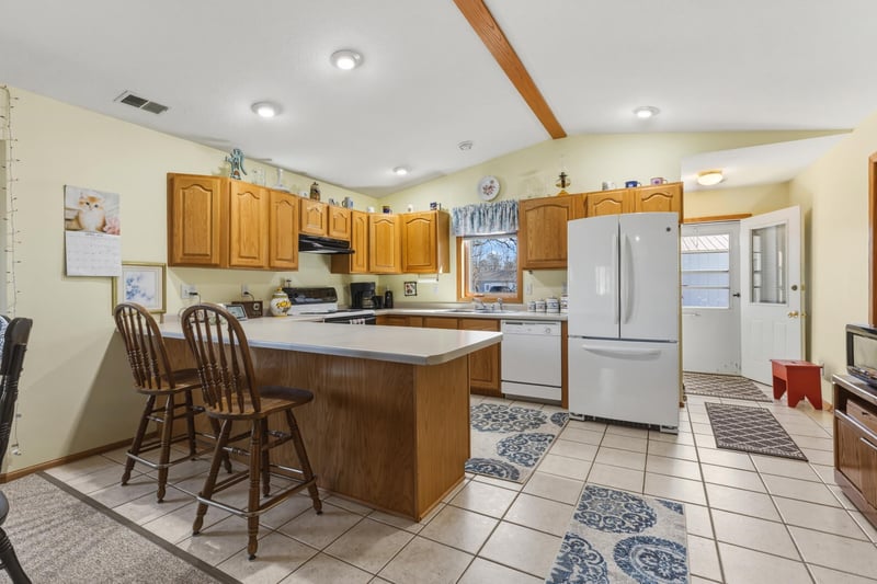506 Seventh St S, Walker, MN 56484