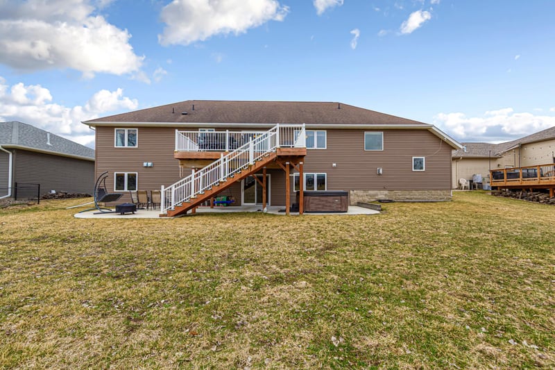 1680 Wood Duck Ln NE, Owatonna, MN 55060