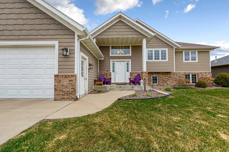 1680 Wood Duck Ln NE, Owatonna, MN 55060