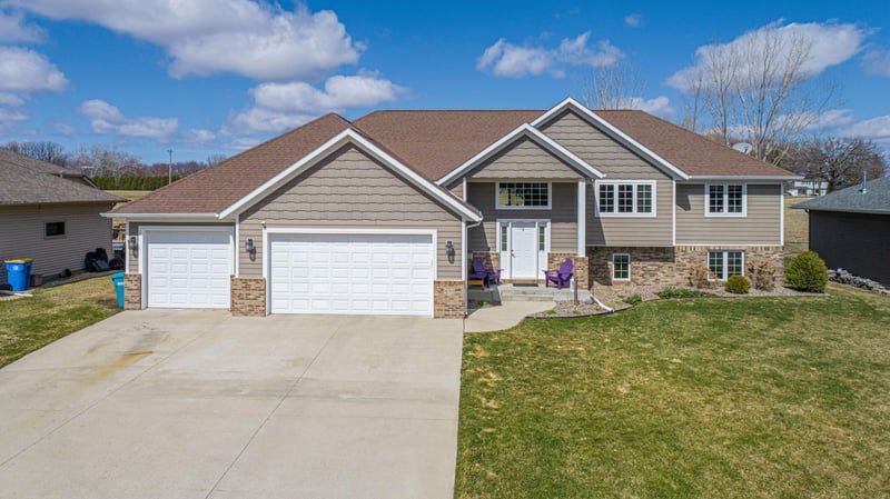 1680 Wood Duck Ln NE, Owatonna, MN 55060