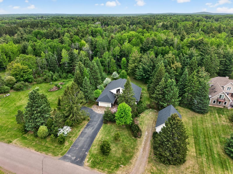 19 Mikaela Ln, Esko, MN 55733