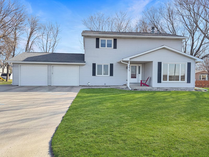 3613 Cedar Park Rd, Fairmont, MN 56031