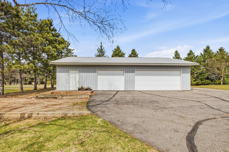 12323 212th Ave NE, New London, MN 56273