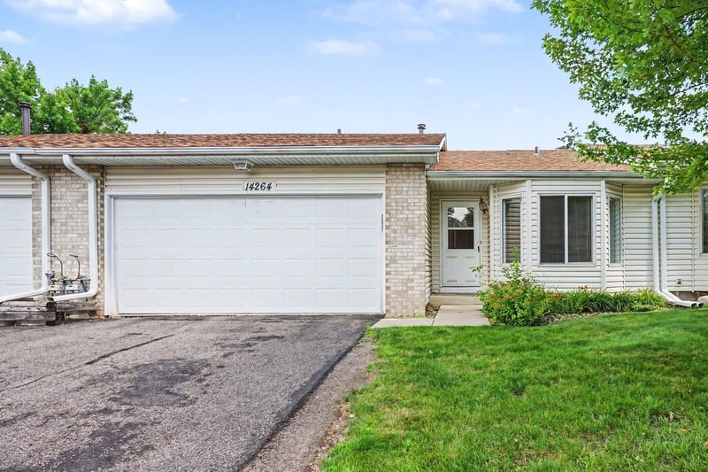 14264 Glencove Pa, Apple Valley, MN 55124