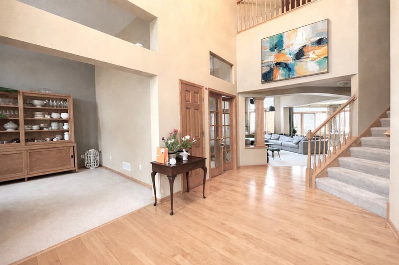 18412 Pathfinder Dr, Eden Prairie, MN 55347