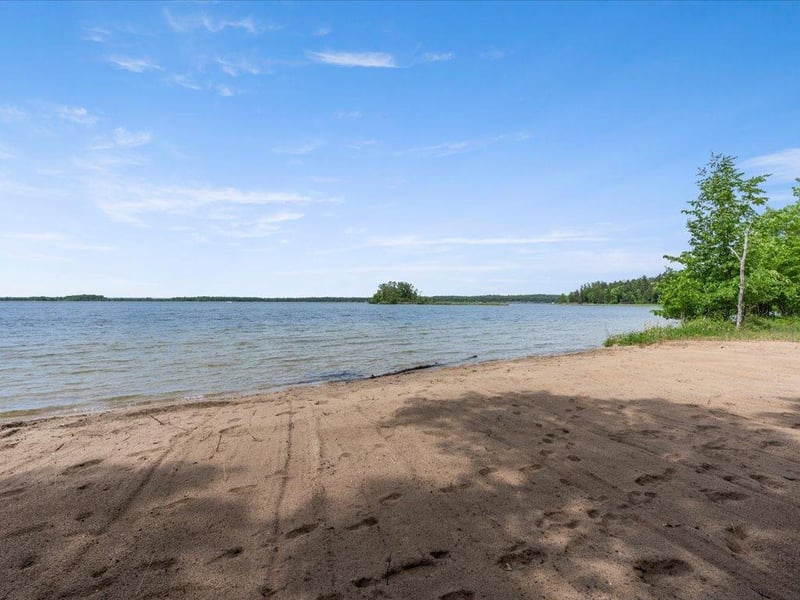 36003 Schaller Ln, Pequot Lakes, MN 56472