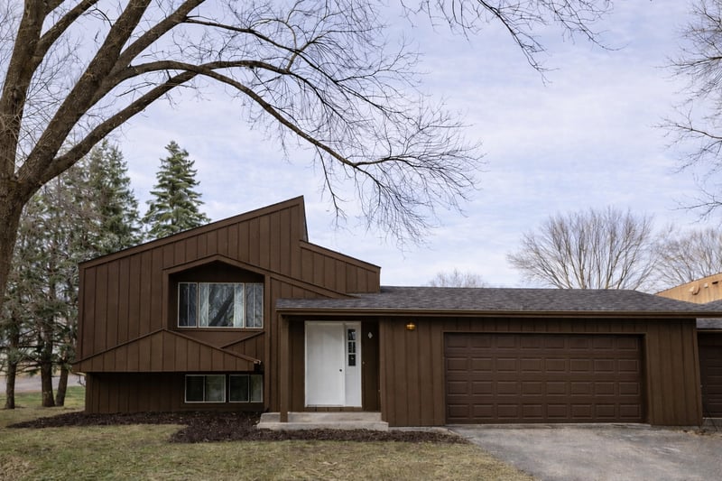 312 Cedar Ln, Montevideo, MN 56265