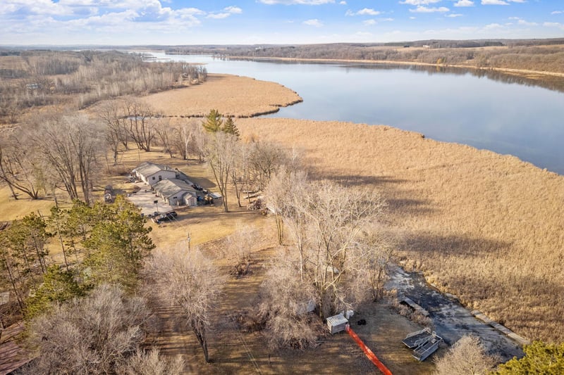 19555 Erie Dr, Burtrum, MN 56318