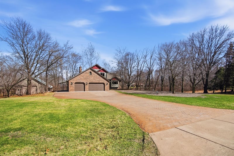 14205 Julliard St NE, Forest Lake, MN 55025