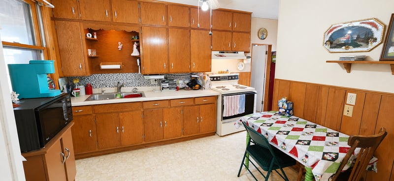 131 E Schlieman Ave, Appleton, MN 56208