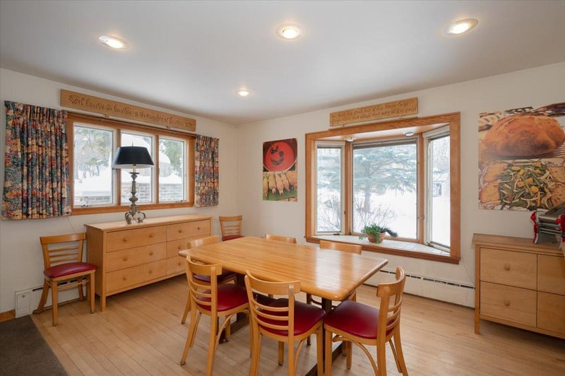 2931 Greysolon Rd, Duluth, MN 55812