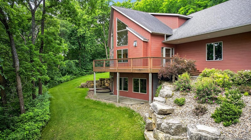 59261 County Road 7, Zumbro Falls, MN 55991