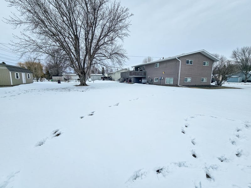618 Saint Marys Ave SW, Red Lake Falls, MN 56750