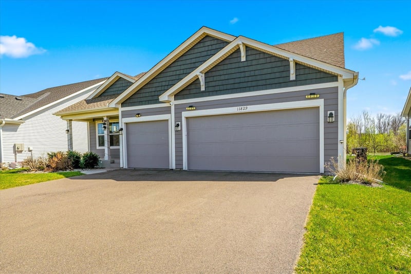 11829 71st St NE, Albertville, MN 55301