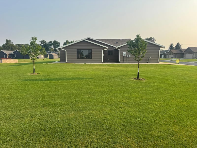 147 Highland Cir, Zumbrota, MN 55992