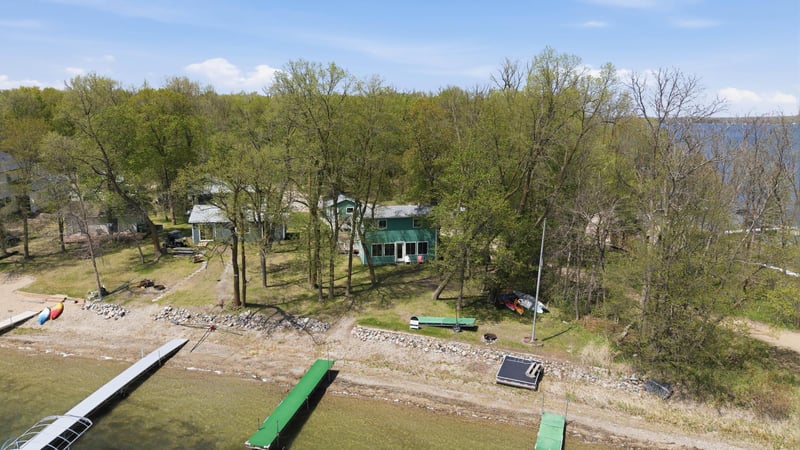 20850 Leona Beach Rd, Rochert, MN 56578