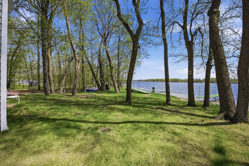 20850 Leona Beach Rd, Rochert, MN 56578