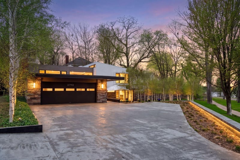 3790 W Bde Maka Ska Pw, Minneapolis, MN 55410