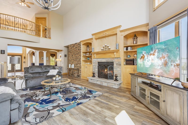 23535 York Rd, Hutchinson, MN 55350