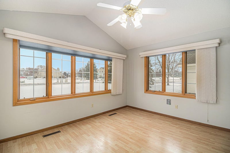 13142 Rose St NW, Coon Rapids, MN 55448