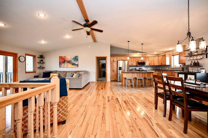 S2838 Fern Cir, Fountain City, WI 54629