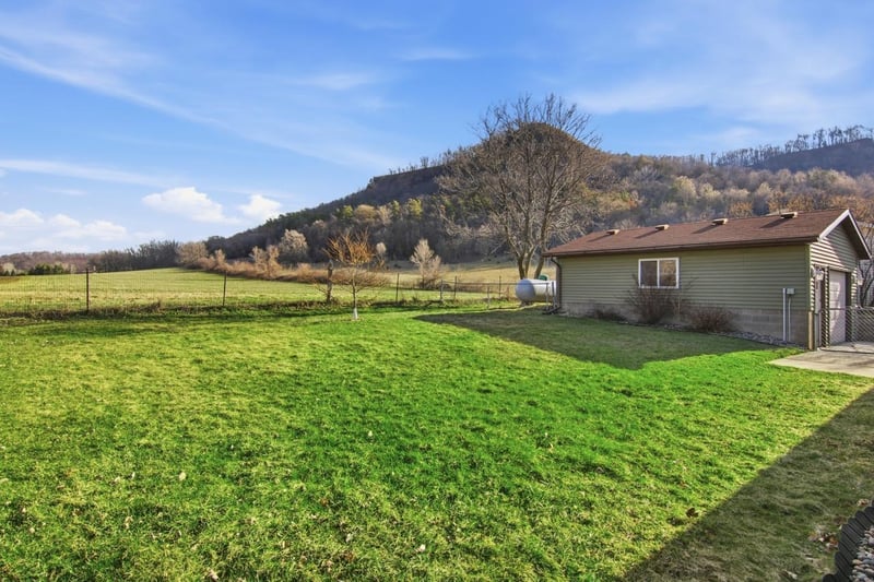 E208 N Buffalo Ct, Nelson, WI 54756