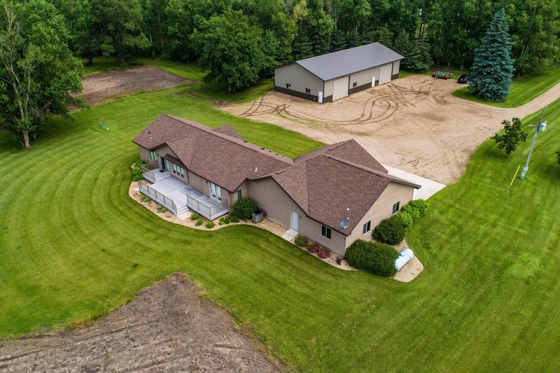 6432 Botzet Rd NE, Nelson, MN 56355