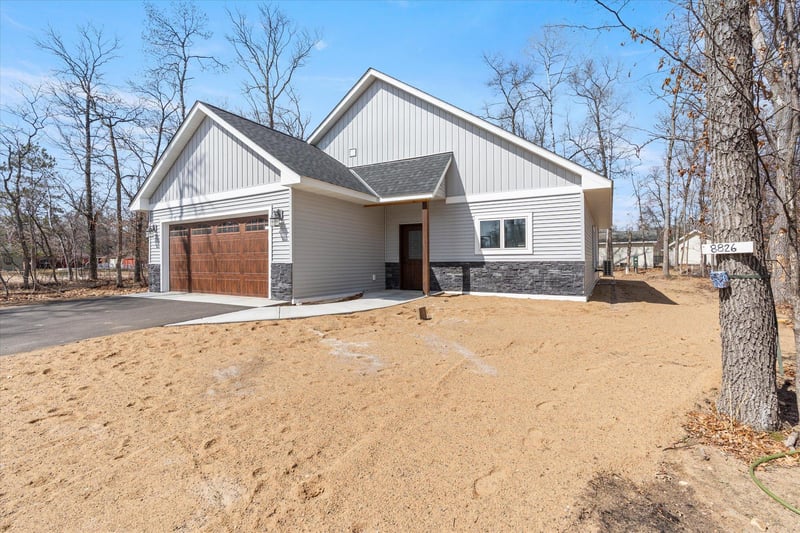 8826 Breezy Point Blvd, Breezy Point, MN 56472