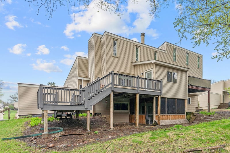 5616 W Bavarian Ps, Fridley, MN 55432