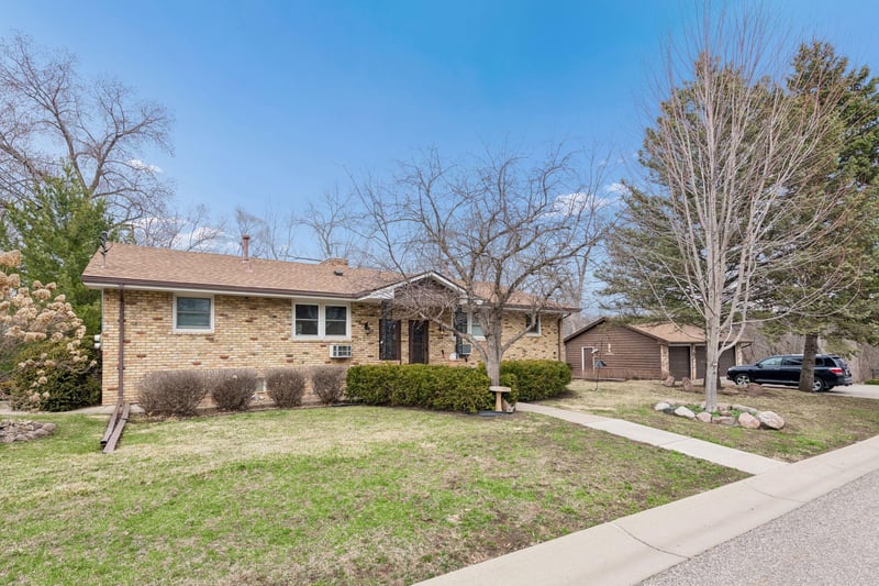 200 Nolden Ln, Jordan, MN 55352