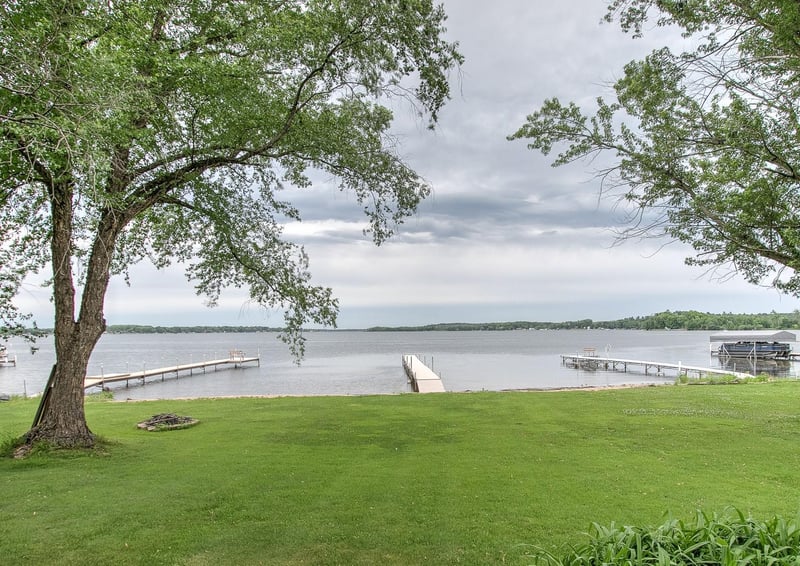 51735 Belle Isle Dr, Rush City, MN 55069