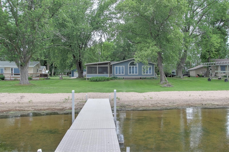 51735 Belle Isle Dr, Rush City, MN 55069