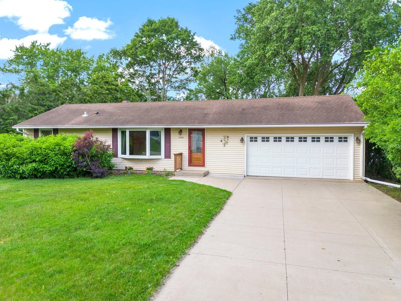 3941 Portland Ave, White Bear Twp, MN 55110