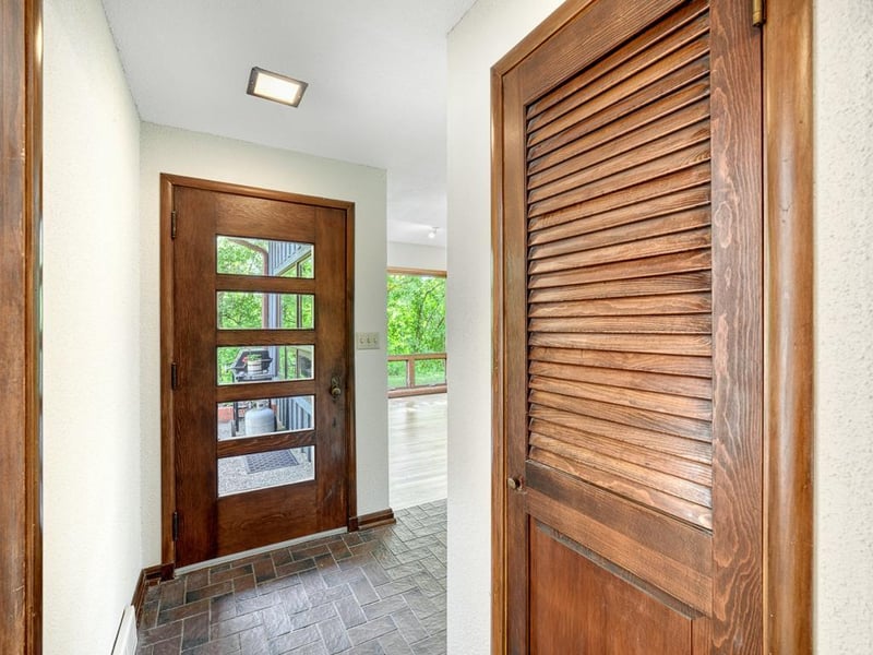 4206 Cedar Lake Rd S, Saint Louis Park, MN 55416