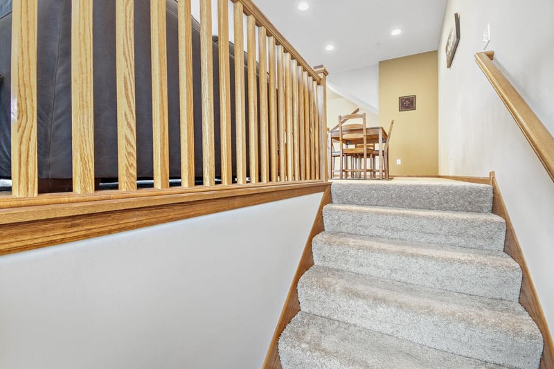 4615 Victor Pa #6, Hugo, MN 55038