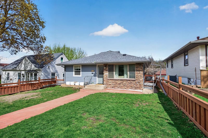 4233 Quincy St NE, Columbia Heights, MN 55421