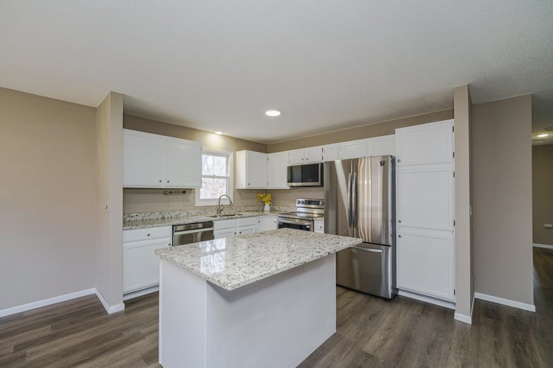 10742 Toledo Ct, Bloomington, MN 55437