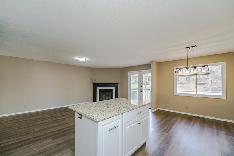 10742 Toledo Ct, Bloomington, MN 55437