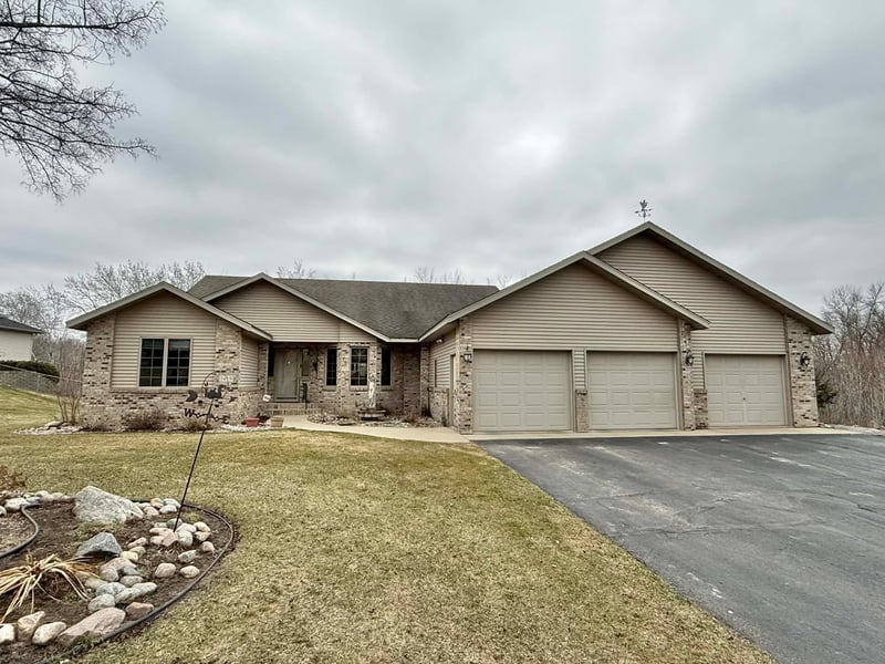 1019 Timber Dr, Detroit Lakes, MN 56501
