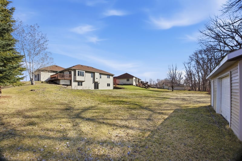 2341 Hillcrest Ln, Hawley, MN 56549